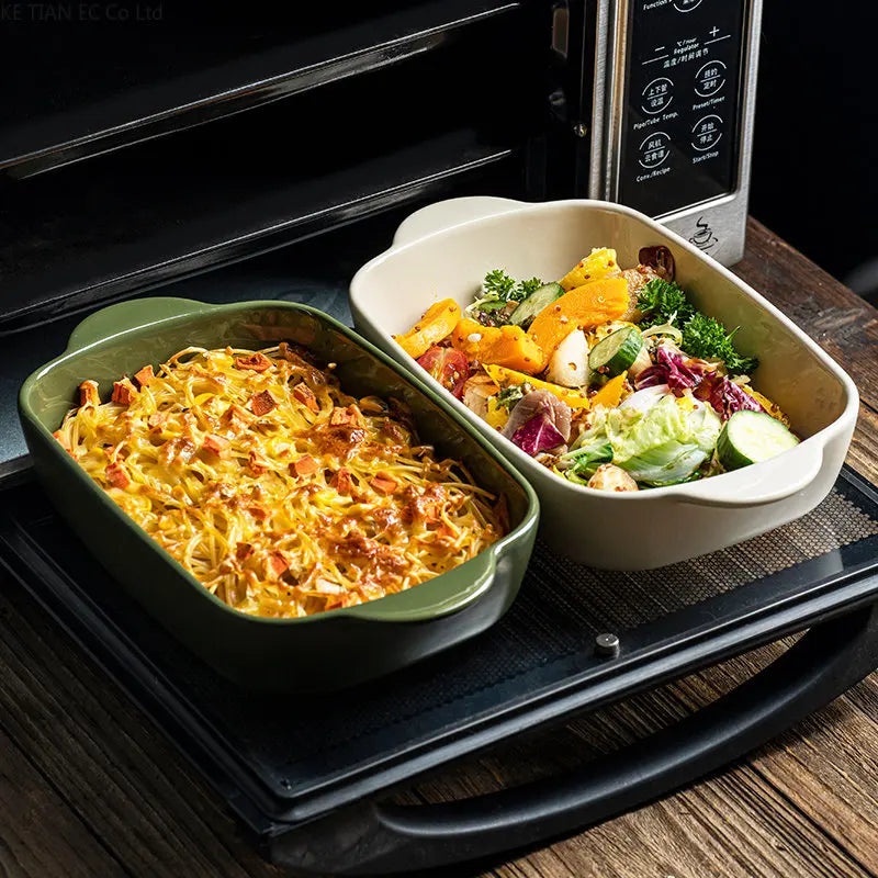 Ceramic baking dish